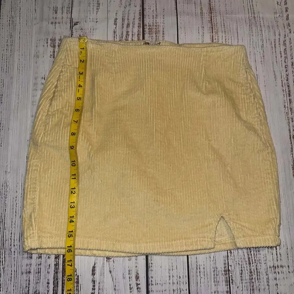 Womens Size S Corduroy Y2K Skirt Mini Skirt Pockets Back Zipper Mustard Yellow